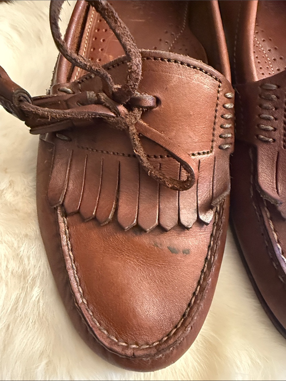 GH Bass Weejunes Men's Brown Leather Tassel Kiltie Loafers 8 - Picture 3 of 7